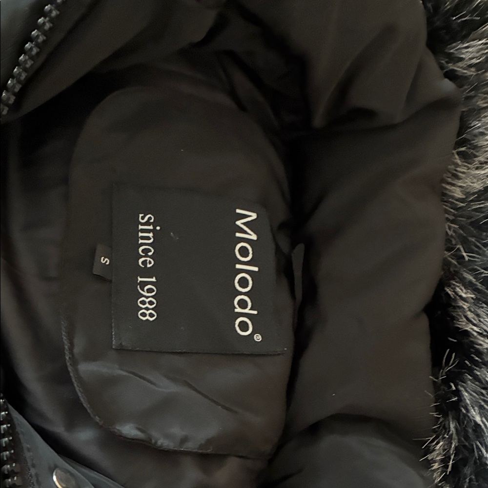 Molo Black Puffer Jacket with Faux Fur Trim